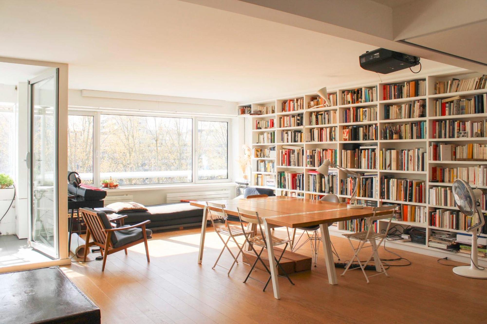 Spacious Cocoon With A Terrace View On The Canal Parigi